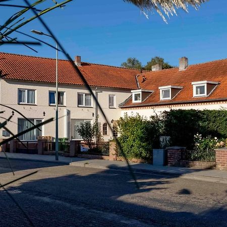 B&B Antoniushoeve Lomm Екстер'єр фото